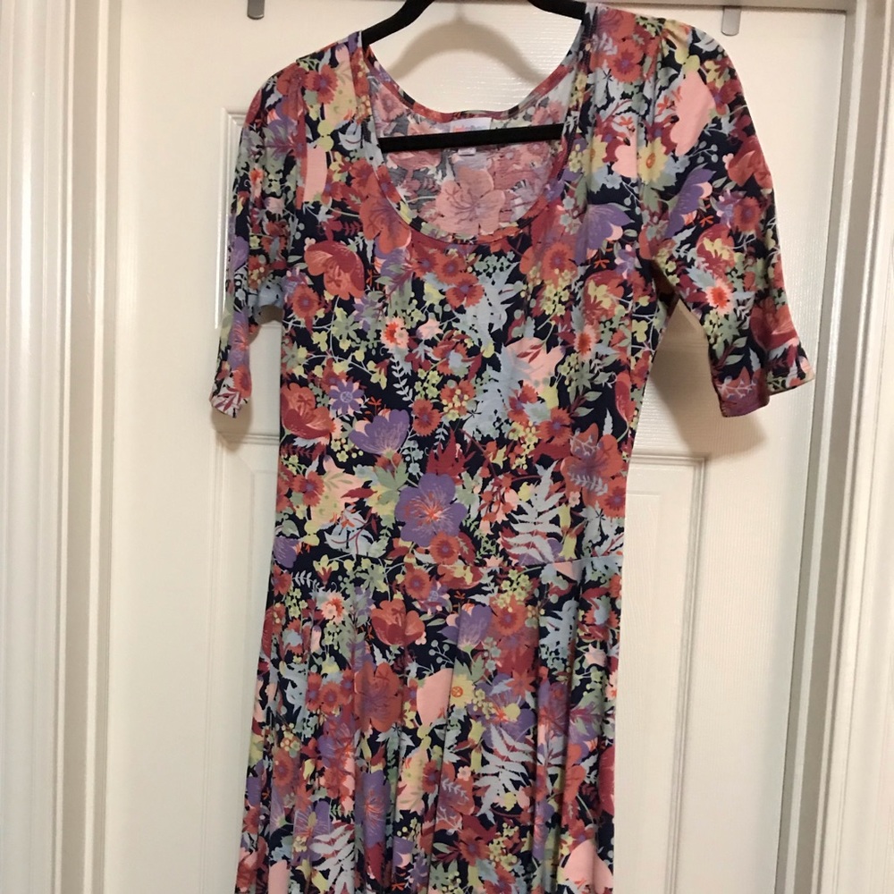 Lularoe Medium Nicole